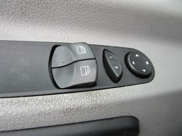 Fahrzeugabbildung Volkswagen Crafter 35 TDI 2.0L *KLIMA+AHK+3-Sitze+136 PS*