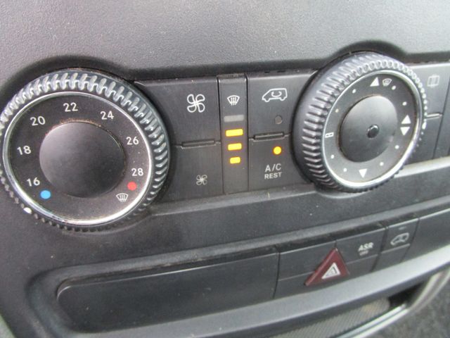 Fahrzeugabbildung Volkswagen Crafter 35 TDI 2.0L *KLIMA+AHK+3-Sitze+136 PS*