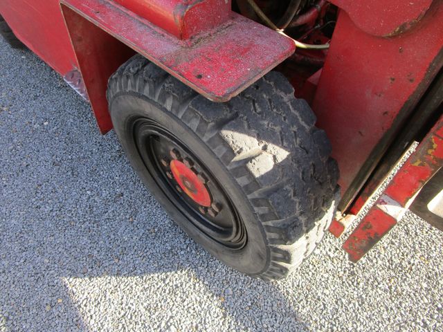 Fahrzeugabbildung Yale YALE  *Tragkraft 3.000 kg+Diesel*