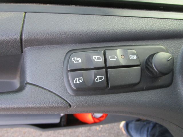 Fahrzeugabbildung Mercedes-Benz Atego 1324L MP4.*7,25m+LBW 1,5to.+AHK+6-Zylinder