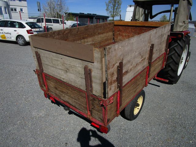 Fahrzeugabbildung Renault SUPER 6 -R7050- 4xNeu Bereift+mit Anhänger*