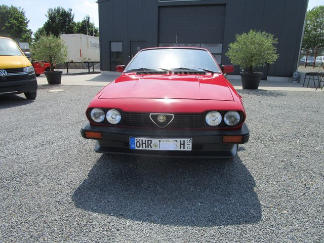 Fahrzeugabbildung Alfa Romeo GTV 2.0 *H-Kennzeichen*