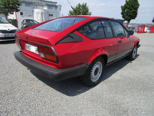 Fahrzeugabbildung Alfa Romeo GTV 2.0 *H-Kennzeichen*