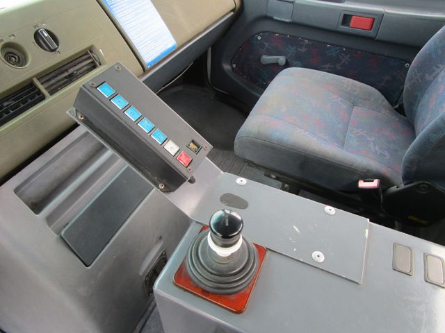 Fahrzeugabbildung Mercedes-Benz Kögel WBH 25P*Wiesel+Umsetzer+BDF+Merc.Motor*