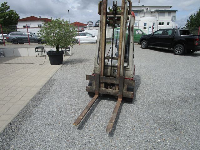 Fahrzeugabbildung Linde E15 Elektro+Ladegerät