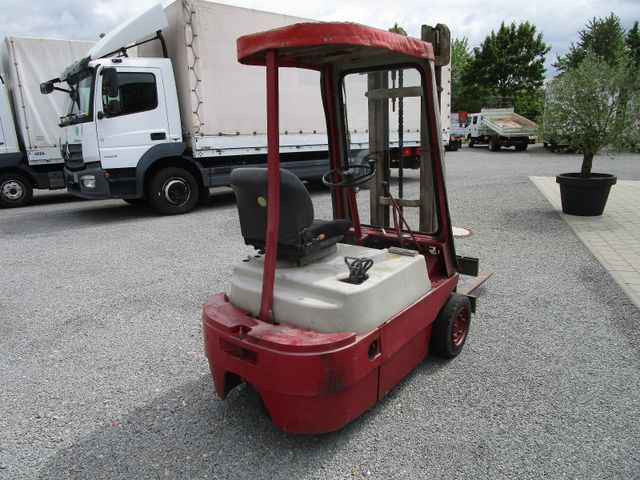 Fahrzeugabbildung Linde E15 Elektro+Ladegerät