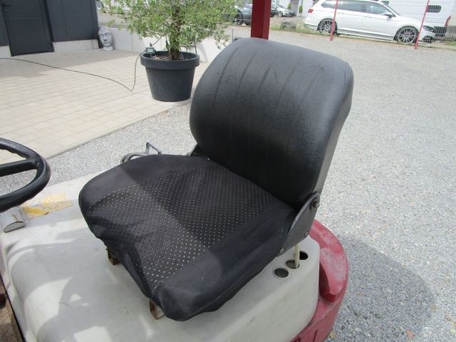 Fahrzeugabbildung Linde E15 Elektro+Ladegerät