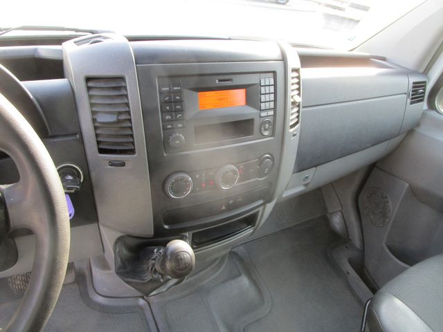 Fahrzeugabbildung Mercedes-Benz Sprinter 214 CDI EURO.6*Werkstattwagen+DOKA+AHK*