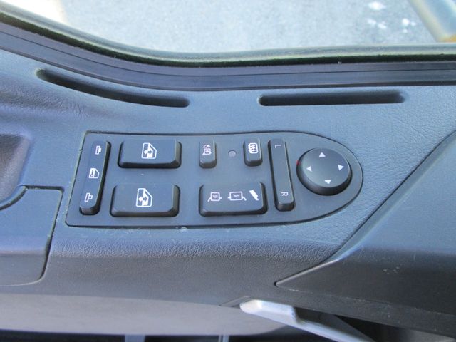 Fahrzeugabbildung MAN TGL 12.210L **LBW+2xAHK+Lift+6,10m+3-Sitze*