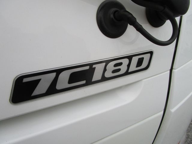 Fahrzeugabbildung FUSO Canter 7C18 D*DOKA+KLIMA+Gerüstbau+AHK+1-Hand*