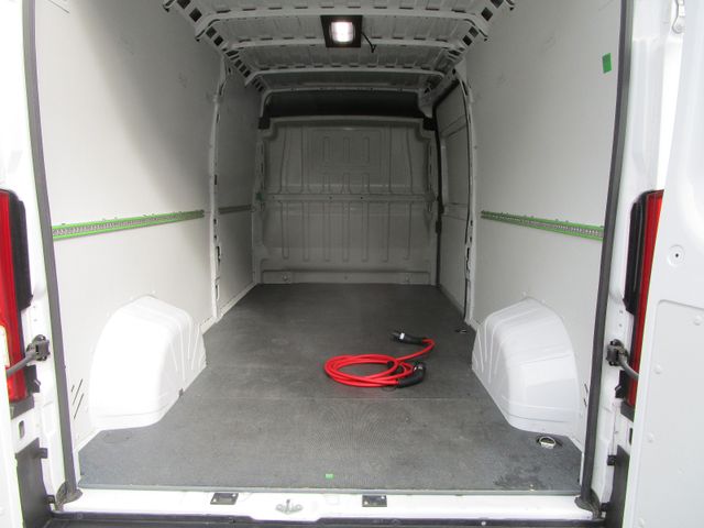 Fahrzeugabbildung Fiat E-Ducato *L3H2+KLIMA+NAVI+3-Sitze+Mod.22*