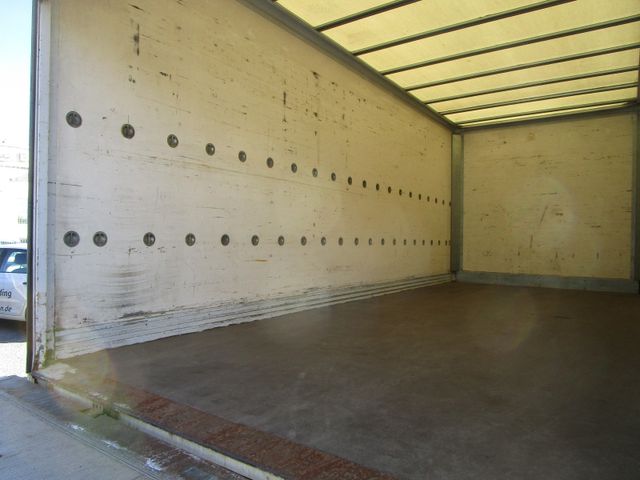 Fahrzeugabbildung Mercedes-Benz Atego 815 *LBW+6,10m+3-Sitze*