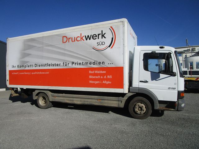 Fahrzeugabbildung Mercedes-Benz Atego 815 *LBW+6,10m+3-Sitze*