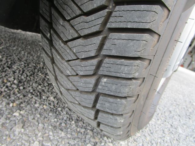 Fahrzeugabbildung Peugeot Boxer 2,2L 165PS *MAXI+LBW+KLIMA+3-Sitze+4,27m*