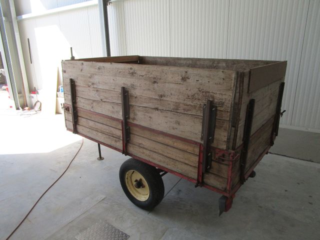 Fahrzeugabbildung Andere Lanwirtschaftlicher 1-Achs Anhänger