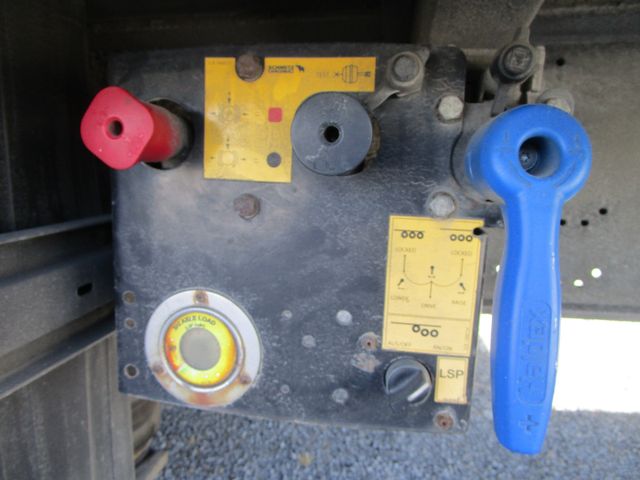 Fahrzeugabbildung Schmitz Cargobull 3-Achser *MEGA+Liftachse+13,60m+Hubdach+Edscha*
