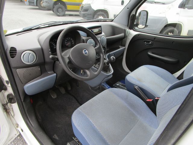 Fahrzeugabbildung Fiat Doblo Cargo 1,3 JTD Multijet*AHK+75.000km*
