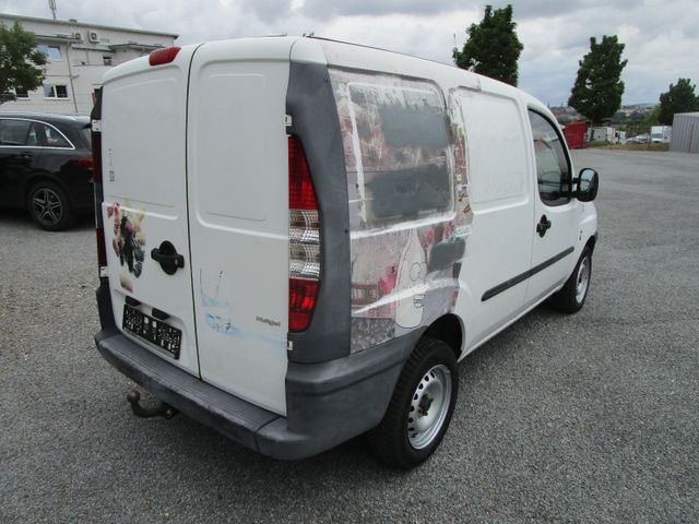 Fahrzeugabbildung Fiat Doblo Cargo 1,3 JTD Multijet*AHK+75.000km*