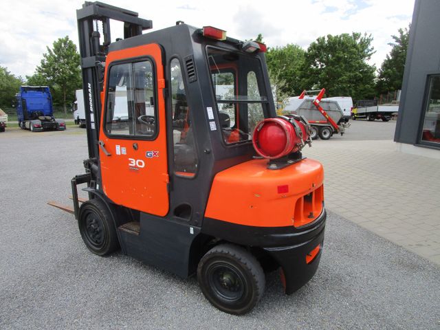 Fahrzeugabbildung Doosan G30G *Seitenschieber+Hubkraft 3to.Kabine+Gas*