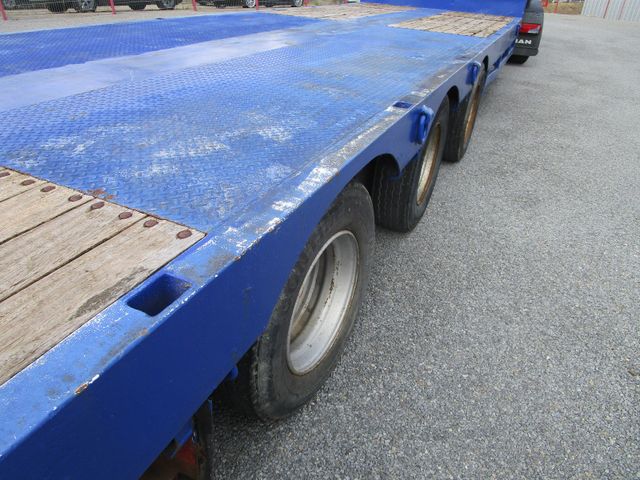 Fahrzeugabbildung Broshuis 3-Achser Tieflader *Schwanenhals+Ausziehbar+Luft