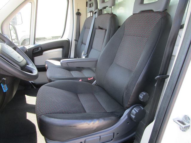 Fahrzeugabbildung Peugeot Boxer  2.0L 130PS*3-Achser+Türen+Rampe hinten*