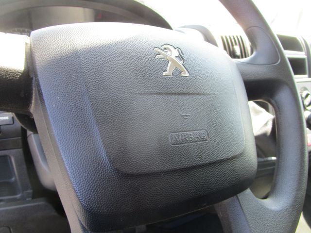 Fahrzeugabbildung Peugeot Boxer  2.0L 130PS*3-Achser+Türen+Rampe hinten*