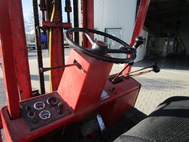Fahrzeugabbildung Yale YALE *Tragkraft 3.000 kg+Diesel*
