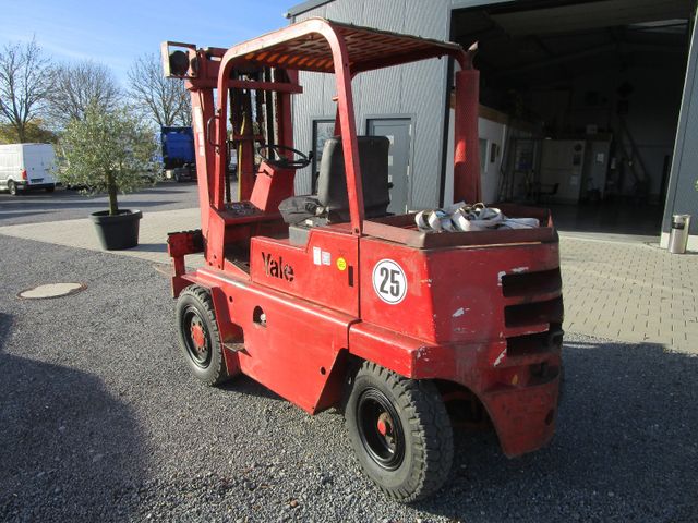 Fahrzeugabbildung Yale YALE *Tragkraft 3.000 kg+Diesel*