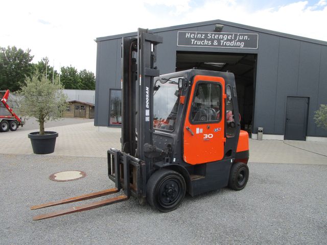 Doosan G30G *Seitenschieber+Hubkraft 3to.Kabine+Gas*
