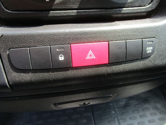 Fahrzeugabbildung Peugeot Boxer  2.0L 130PS*3-Achser+Türen+Rampe hinten*