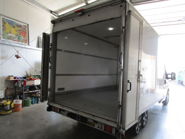 Fahrzeugabbildung Peugeot Boxer  2.0L 130PS*3-Achser+Türen+Rampe hinten*