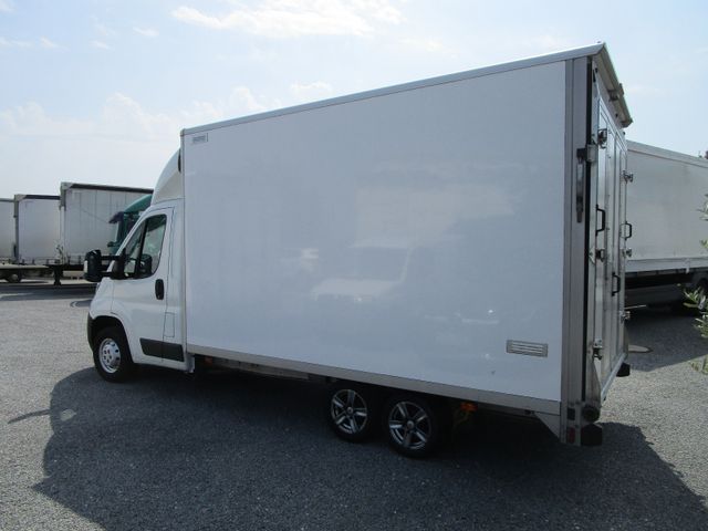 Fahrzeugabbildung Peugeot Boxer  2.0L 130PS*3-Achser+Türen+Rampe hinten*