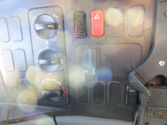 Fahrzeugabbildung Mercedes-Benz Atego 1524 K *Meiller+AHK+1-Hand+6-Zylinder+Diff